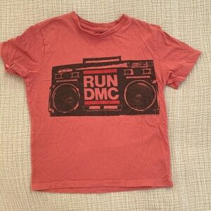 Treasure & Bond Red RUN DMC Graphic T-Shirt Size S (6-7 yr)